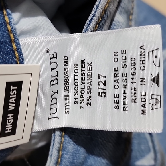 Judy Blue Los Angeles Star and Stripe Flare Jeans Brand New High Waist Size 5/27 - Picture 11 of 11